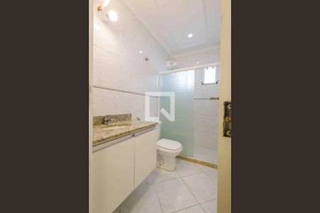 Casa de condomínio à venda com 350m², 4 quartos e 4 vagasBanheiro da Suíte 2