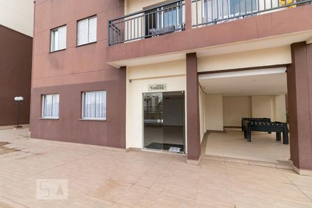 Entrada do bloco de apartamento para alugar com 3 quartos, 66m² em Jardim Flor da Montanha, Guarulhos