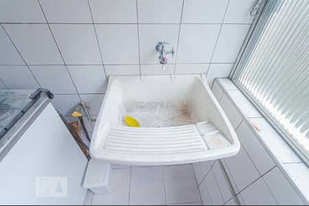 Studio para alugar com 32m², 1 quarto e sem vaga Studio para alugar com 32m², 1 quarto e sem vagaArea de Serviço