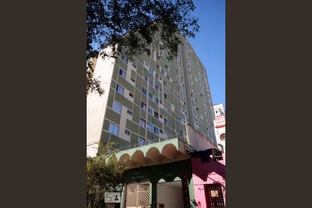 Studio para alugar com 32m², 1 quarto e sem vaga Studio para alugar com 32m², 1 quarto e sem vagaFachada