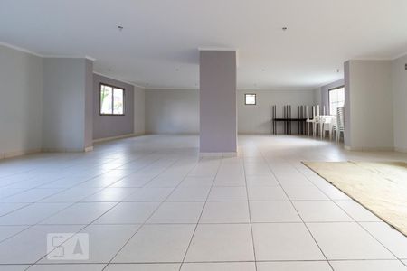 Apartamento à venda com 58m², 2 quartos e 1 vaga Apartamento à venda com 58m², 2 quartos e 1 vagaÁrea comum - Salão de festas