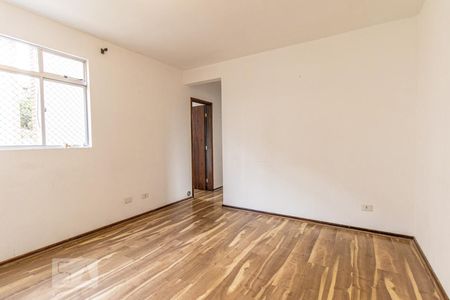Sala de apartamento para alugar com 3 quartos, 62m² em Uberaba, Curitiba