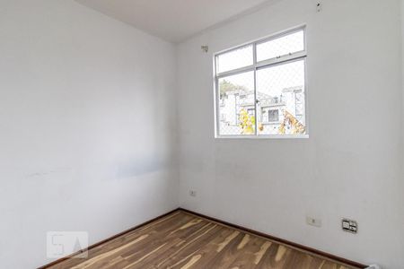 Quarto 2 de apartamento para alugar com 3 quartos, 62m² em Uberaba, Curitiba