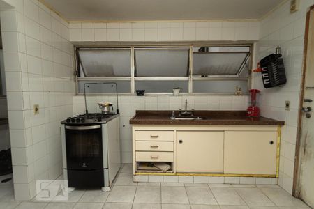 Apartamento à venda com 82m², 2 quartos e sem vagaCozinha