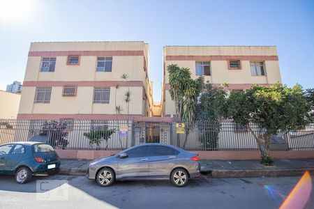 Apartamento à venda com 70m², 2 quartos e 1 vagaFachada