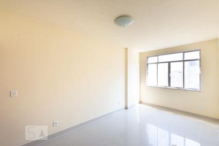 Sala de apartamento à venda com 2 quartos, 90m² em Icaraí, Niterói