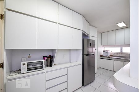 Apartamento à venda com 200m², 3 quartos e sem vagaCozinha