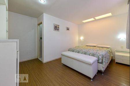 Apartamento à venda com 200m², 3 quartos e sem vagaSuíte