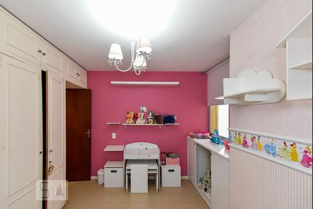 Apartamento à venda com 200m², 3 quartos e sem vagaQuarto 2