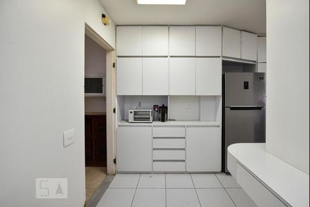 Apartamento à venda com 200m², 3 quartos e sem vagaCozinha