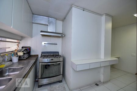 Apartamento à venda com 200m², 3 quartos e sem vagaCozinha