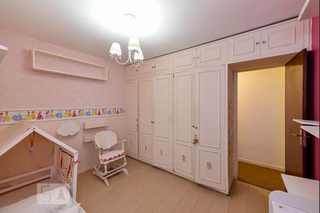 Apartamento à venda com 200m², 3 quartos e sem vagaQuarto 2