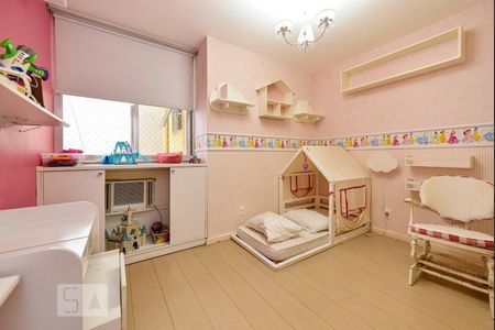 Apartamento à venda com 200m², 3 quartos e sem vagaQuarto 2