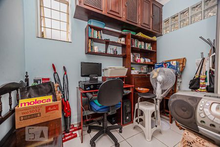 Casa à venda com 220m², 5 quartos e sem vaga Casa à venda com 220m², 5 quartos e sem vagaQuarto 3