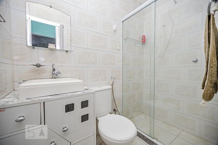 Casa à venda com 220m², 5 quartos e sem vaga Casa à venda com 220m², 5 quartos e sem vagaBanheiro Social