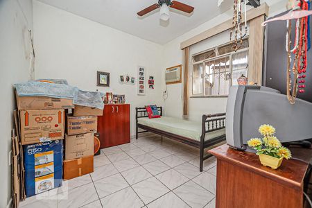 Casa à venda com 220m², 5 quartos e sem vaga Casa à venda com 220m², 5 quartos e sem vagaQuarto 1