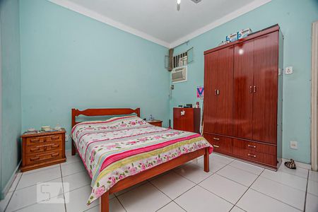 Casa à venda com 220m², 5 quartos e sem vaga Casa à venda com 220m², 5 quartos e sem vagaQuarto 2 - Suíte