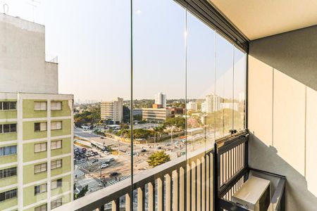 Studio para alugar com 24m², 1 quarto e sem vaga Studio para alugar com 24m², 1 quarto e sem vagaVaranda