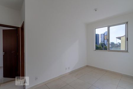 Apartamento para alugar com 66m², 2 quartos e sem vagaSala