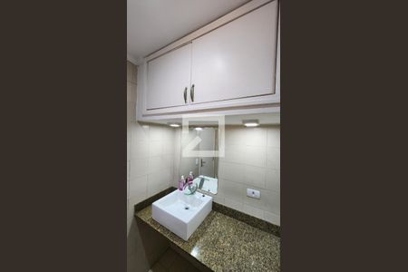 Apartamento para alugar com 148m², 3 quartos e 2 vagas Apartamento para alugar com 148m², 3 quartos e 2 vagasDetalhe do banheiro