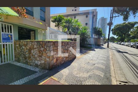 Apartamento para alugar com 148m², 3 quartos e 2 vagas Apartamento para alugar com 148m², 3 quartos e 2 vagasVista da Rua