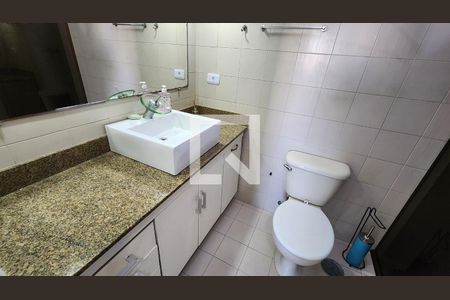 Apartamento para alugar com 148m², 3 quartos e 2 vagas Apartamento para alugar com 148m², 3 quartos e 2 vagasBanheiro da Suíte