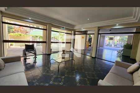 Apartamento para alugar com 148m², 3 quartos e 2 vagas Apartamento para alugar com 148m², 3 quartos e 2 vagasHall de entrada