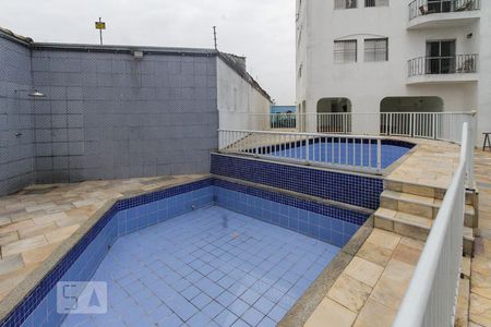 Apartamento à venda com 62m², 2 quartos e 1 vaga Apartamento à venda com 62m², 2 quartos e 1 vagaÁrea comum - Piscina