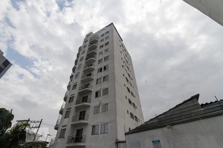Apartamento à venda com 62m², 2 quartos e 1 vaga Apartamento à venda com 62m², 2 quartos e 1 vagaFachada