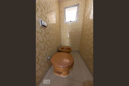 Apartamento à venda com 97m², 4 quartos e 1 vaga Apartamento à venda com 97m², 4 quartos e 1 vagaBanheiro 2