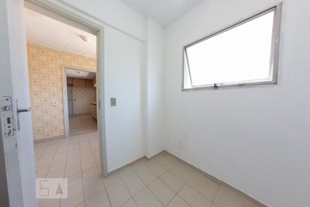 Apartamento à venda com 97m², 4 quartos e 1 vaga Apartamento à venda com 97m², 4 quartos e 1 vagaQuarto de Serviço