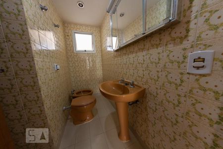 Apartamento à venda com 97m², 4 quartos e 1 vaga Apartamento à venda com 97m², 4 quartos e 1 vagaBanheiro 2