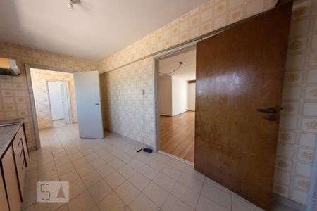 Apartamento à venda com 97m², 4 quartos e 1 vaga Apartamento à venda com 97m², 4 quartos e 1 vagaCozinha