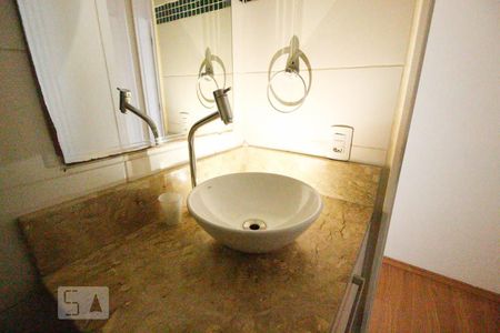 Apartamento para alugar com 45m², 2 quartos e sem vagaBanheiro