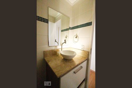 Apartamento para alugar com 45m², 2 quartos e sem vagaBanheiro