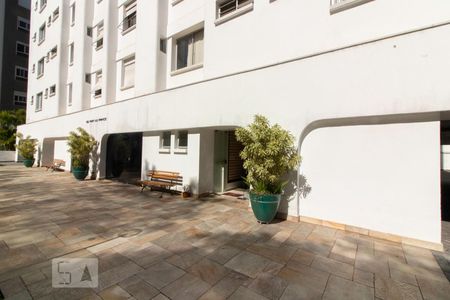 Apartamento à venda com 77m², 1 quarto e 1 vagaÁrea comum