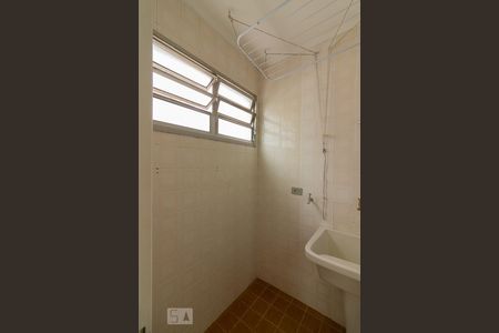 Apartamento à venda com 77m², 1 quarto e 1 vagaÁrea de Serviço