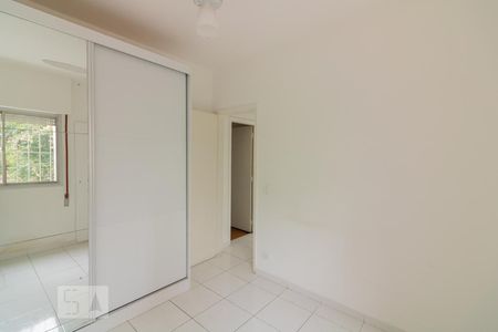 Apartamento à venda com 77m², 1 quarto e 1 vagaQuarto