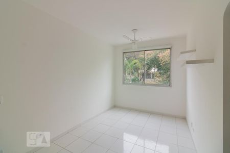 Apartamento à venda com 77m², 1 quarto e 1 vagaSala