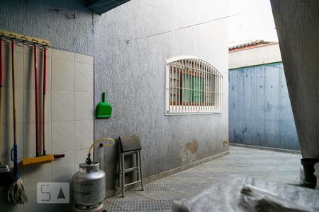 Casa à venda com 220m², 3 quartos e 3 vagas Casa à venda com 220m², 3 quartos e 3 vagasLavanderia
