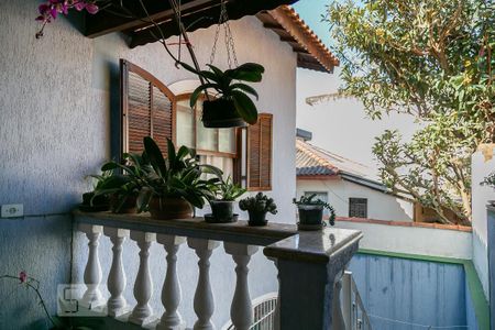 Casa à venda com 220m², 3 quartos e 3 vagas Casa à venda com 220m², 3 quartos e 3 vagasÁrea de lazer - Churrasqueira