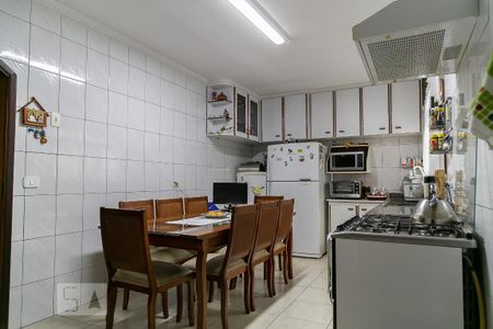 Casa à venda com 220m², 3 quartos e 3 vagas Casa à venda com 220m², 3 quartos e 3 vagasCozinha