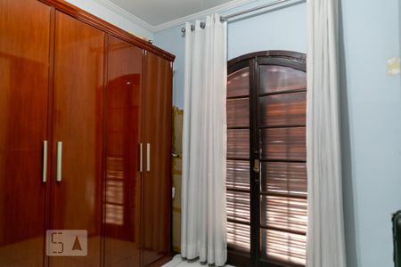 Casa à venda com 220m², 3 quartos e 3 vagas Casa à venda com 220m², 3 quartos e 3 vagasQuarto 2