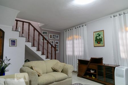 Sala de casa à venda com 3 quartos, 220m² em Jardim Santa Bárbara, Guarulhos