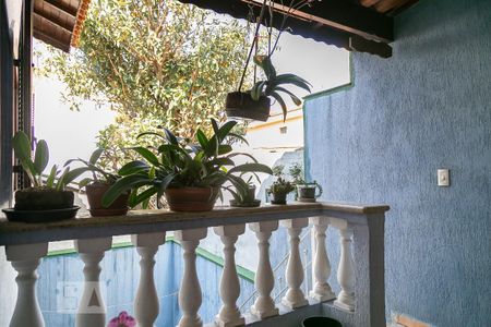 Casa à venda com 220m², 3 quartos e 3 vagas Casa à venda com 220m², 3 quartos e 3 vagasÁrea de lazer - Churrasqueira