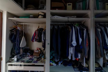 Apartamento à venda com 149m², 4 quartos e 1 vagaCloset da suíte