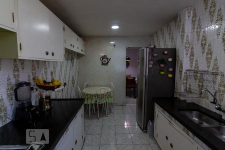 Apartamento à venda com 149m², 4 quartos e 1 vagaCozinha