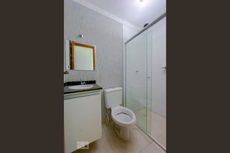 Banheiro de kitnet/studio para alugar com 1 quarto, 40m² em Chácara Santo Antônio (zona Leste), São Paulo