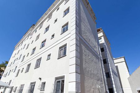 Apartamento para alugar com 47m², 2 quartos e 1 vagaFachada do bloco