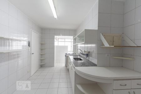 Apartamento à venda com 130m², 3 quartos e 1 vagaCozinha